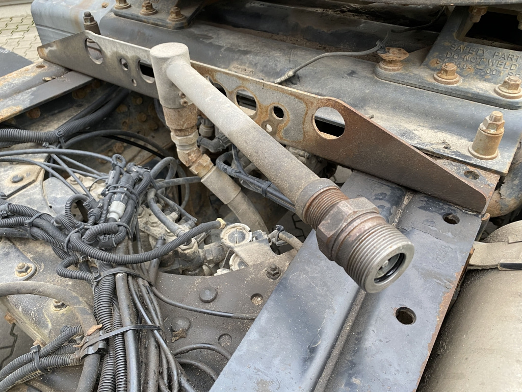 MAN TGS 18.440 BLS 4x4 H - Cabeza tractora: foto 2 MAN TGS 18.440 BLS 4x4 H - Cabeza tractora: foto 2