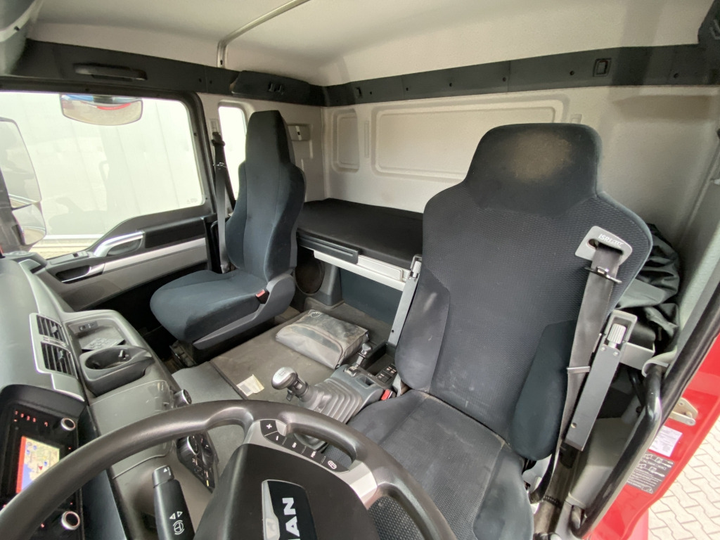 MAN TGS 18.440 BLS 4x4 H - Cabeza tractora: foto 4 MAN TGS 18.440 BLS 4x4 H - Cabeza tractora: foto 4