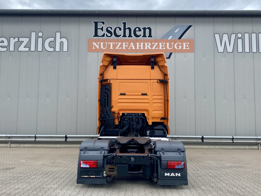 MAN TGX 18.440 4x2 LLS-U Lowliner - Cabeza tractora: foto 4 MAN TGX 18.440 4x2 LLS-U Lowliner - Cabeza tractora: foto 4