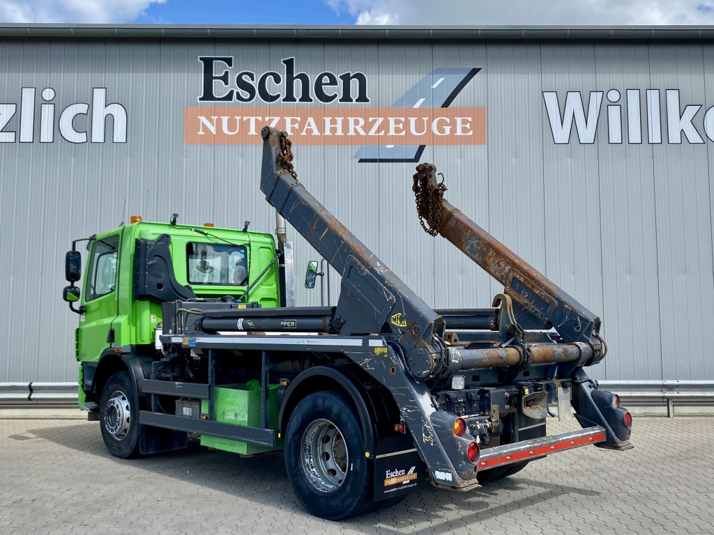 DAF CF 85.360 - Camión portacontenedor de cadenas: foto 4 DAF CF 85.360 - Camión portacontenedor de cadenas: foto 4