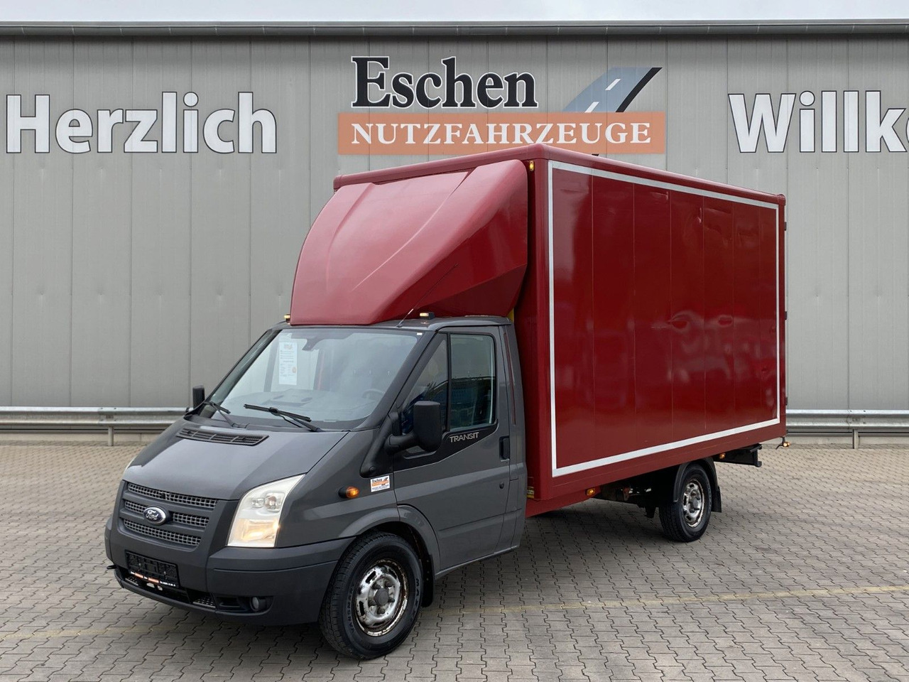 Ford Transit 140 T 350 Möbelkoffer| 3xSitze*ABS*ESP - Furgoneta caja cerrada: foto 1 Ford Transit 140 T 350 Möbelkoffer| 3xSitze*ABS*ESP - Furgoneta caja cerrada: foto 1