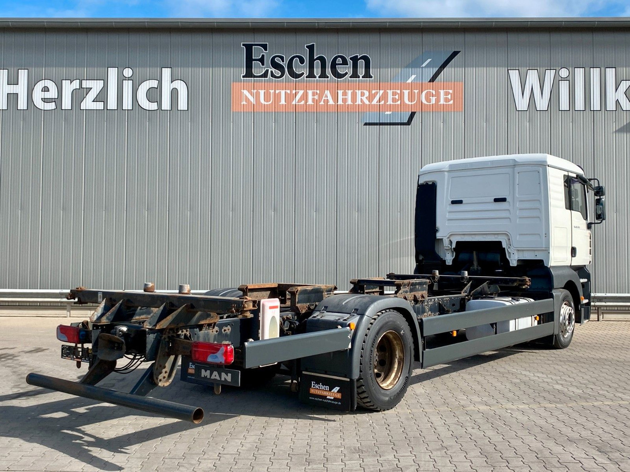 MAN TGA 18.350 LL Fahrschule*Driving school*5 Sitze MAN TGA 18.350 LL Fahrschule*Driving school*5 Sitze - Camión caja abierta: foto 5 MAN TGA 18.350 LL Fahrschule*Driving school*5 Sitze MAN TGA 18.350 LL Fahrschule*Driving school*5 Sitze - Camión caja abierta: foto 5