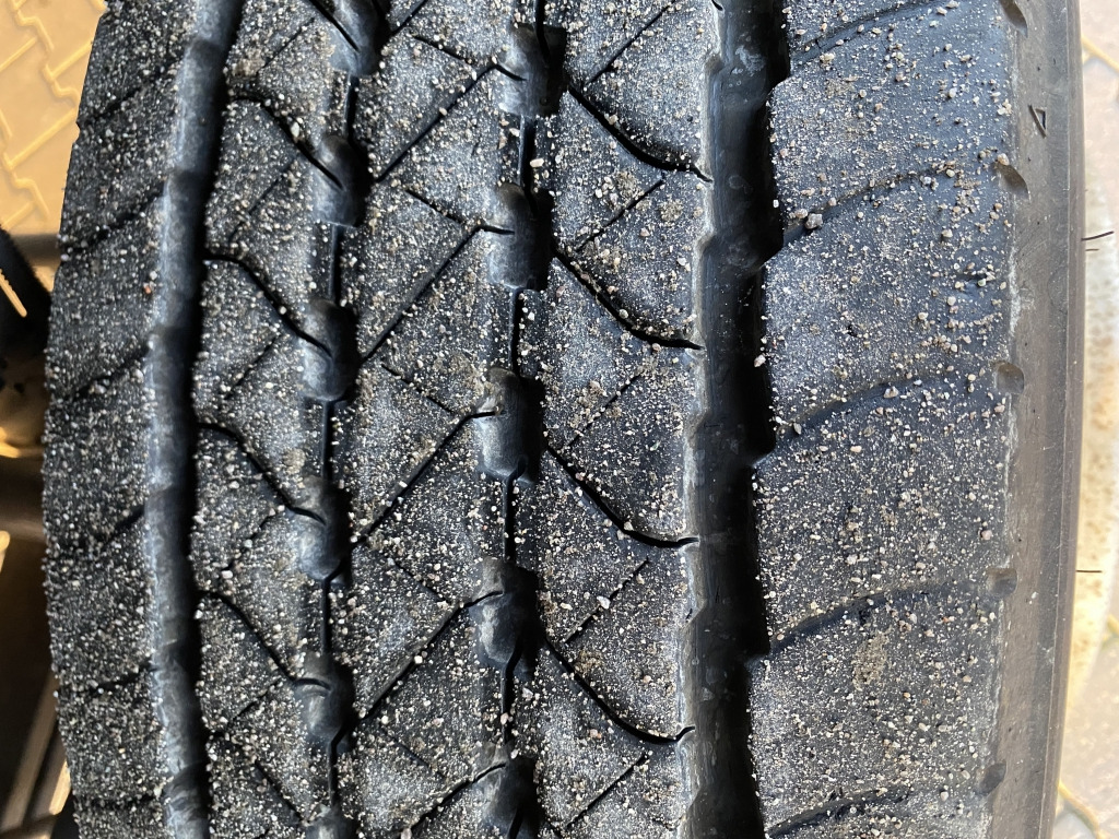 MAN TGM 12.290 4x2 BL / Palfinger LBW - Camión caja cerrada: foto 4 MAN TGM 12.290 4x2 BL / Palfinger LBW - Camión caja cerrada: foto 4