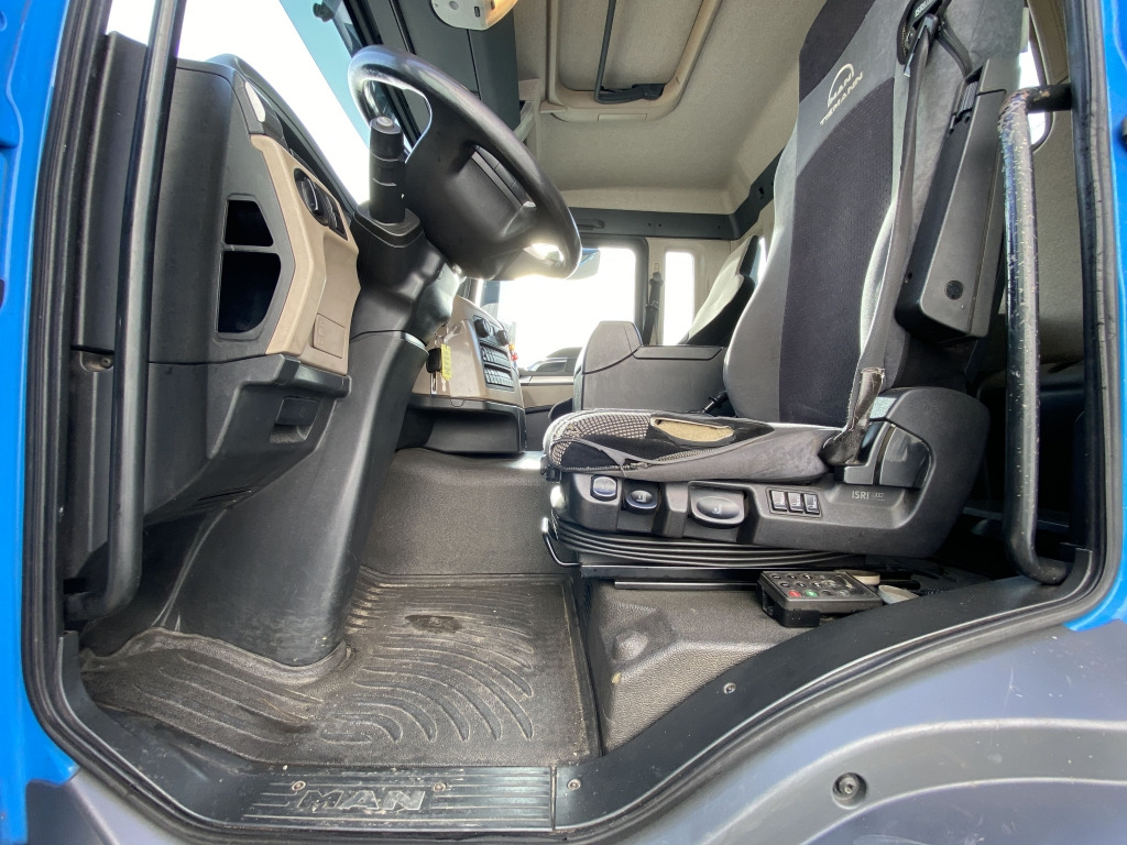 Camión chasis MAN TGS 26.420 6x2-4 LL: foto 16