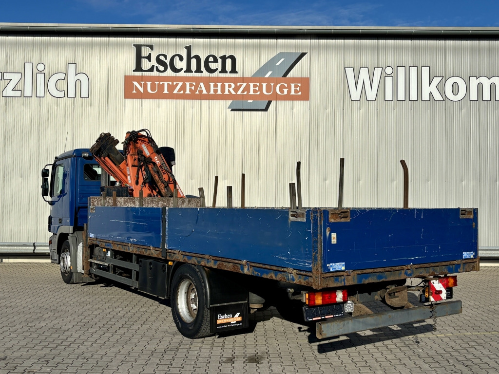 Mercedes-Benz 1832 L / Terex 85.2-A3 Faltkran - Camión caja abierta, Camión grúa: foto 4 Mercedes-Benz 1832 L / Terex 85.2-A3 Faltkran - Camión caja abierta, Camión grúa: foto 4