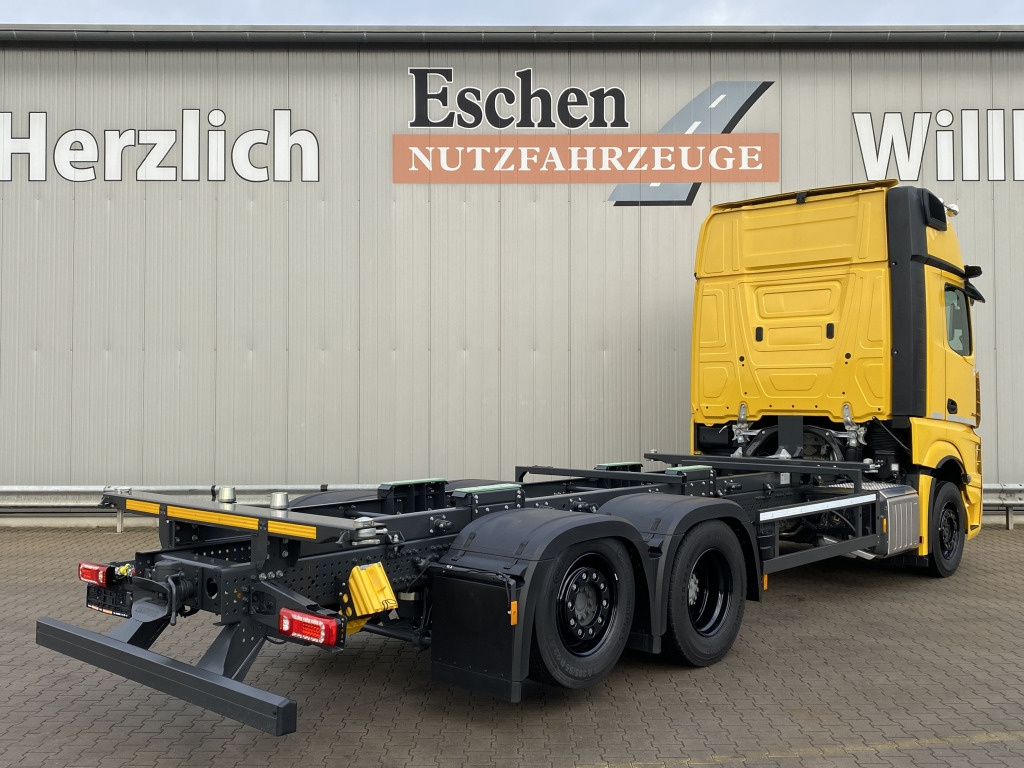 Mercedes-Benz 2542 L 6x2 Actros Giga-Space - Camión portacontenedore/ Intercambiable: foto 5 Mercedes-Benz 2542 L 6x2 Actros Giga-Space - Camión portacontenedore/ Intercambiable: foto 5