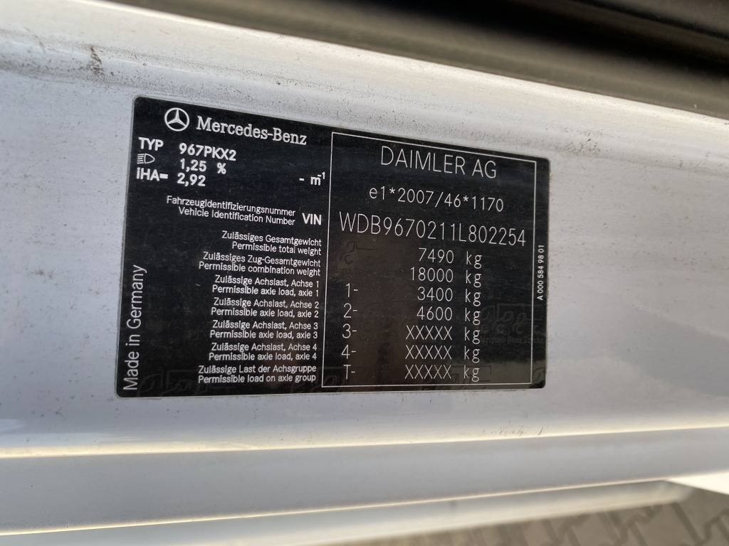 Mercedes-Benz 818 L Atego / BÄR-LBW - Camión caja cerrada: foto 4 Mercedes-Benz 818 L Atego / BÄR-LBW - Camión caja cerrada: foto 4