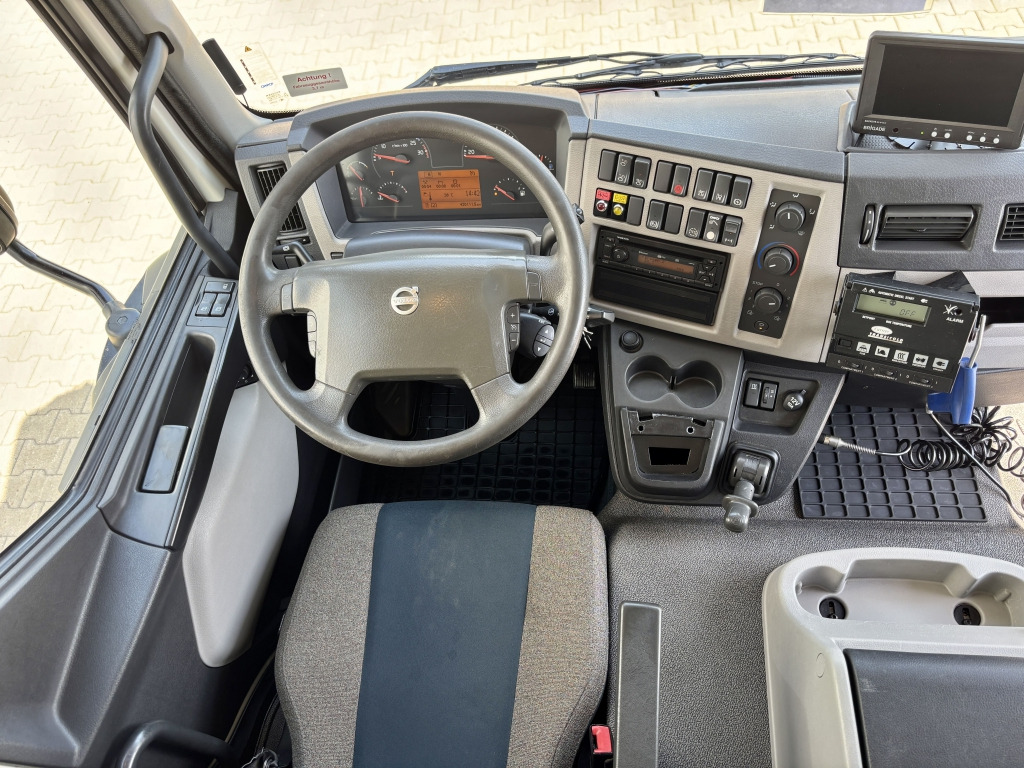 Camión frigorífico Volvo FL 250 / MBB-LBW: foto 16