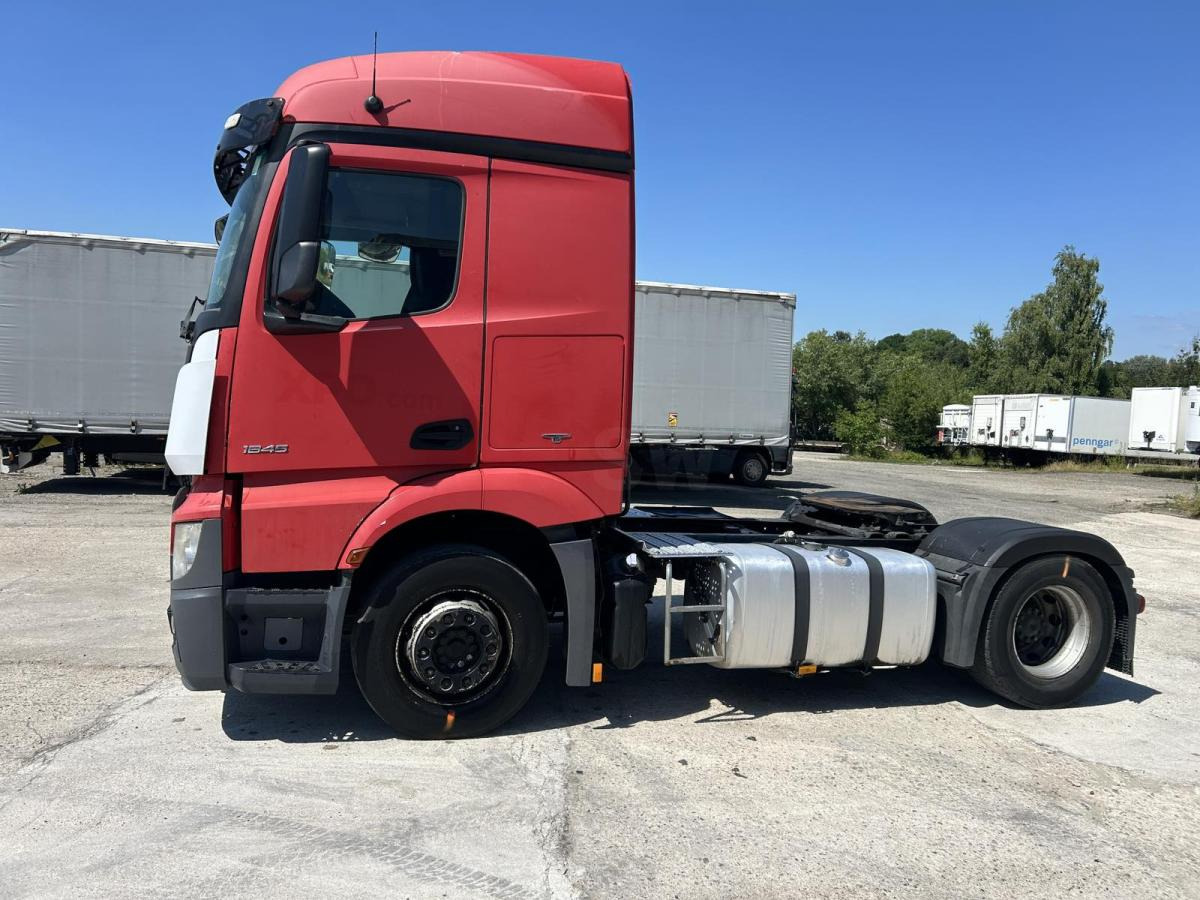 Mercedes Actros 1845 - Cabeza tractora: foto 3 Mercedes Actros 1845 - Cabeza tractora: foto 3