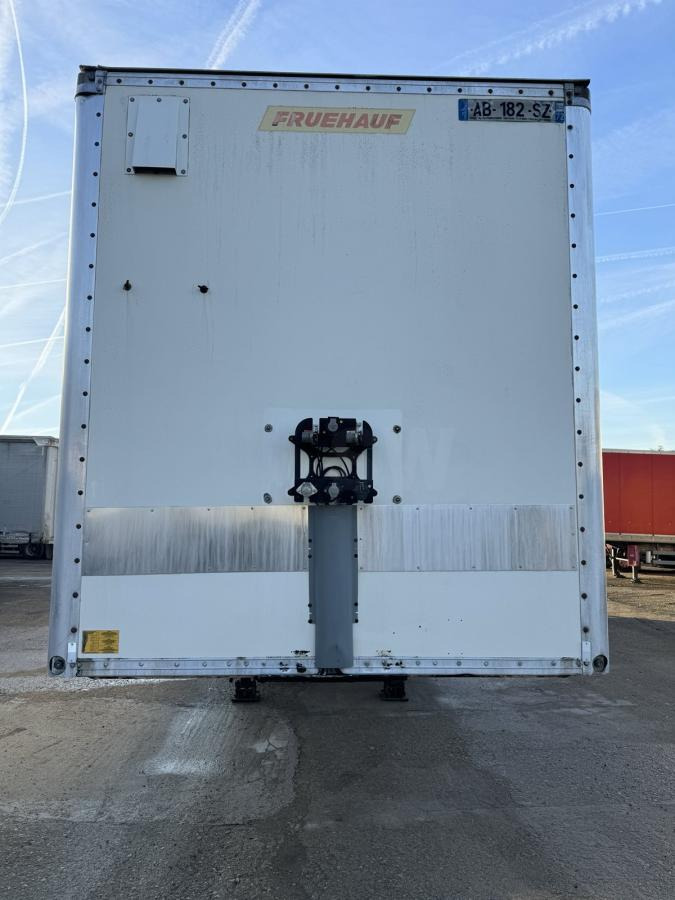 Fruehauf - Semirremolque caja cerrada: foto 2 Fruehauf - Semirremolque caja cerrada: foto 2