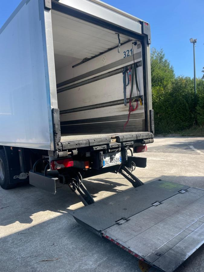 Scania P 320 - Camión frigorífico: foto 4 Scania P 320 - Camión frigorífico: foto 4
