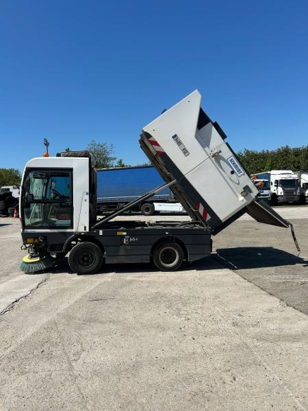 Schmidt Clingo 500 COMPACT 400 - Barredora vial: foto 2 Schmidt Clingo 500 COMPACT 400 - Barredora vial: foto 2