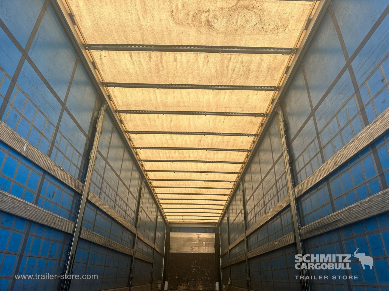 SCHMITZ Curtainsider Standard - Semirremolque lona: foto 4 SCHMITZ Curtainsider Standard - Semirremolque lona: foto 4