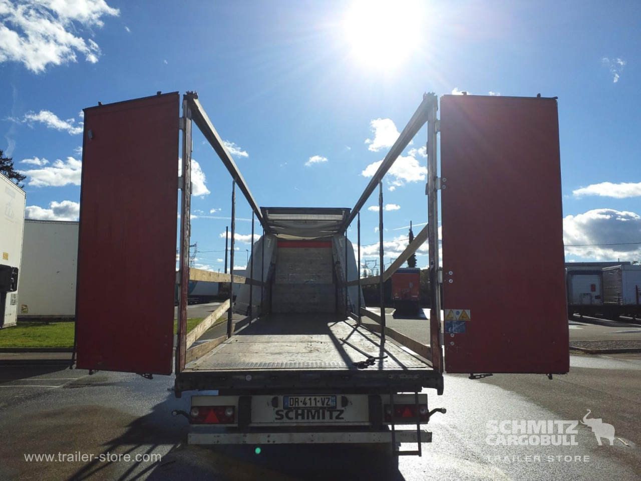 SCHMITZ Curtainsider Standard - Semirremolque lona: foto 2 SCHMITZ Curtainsider Standard - Semirremolque lona: foto 2