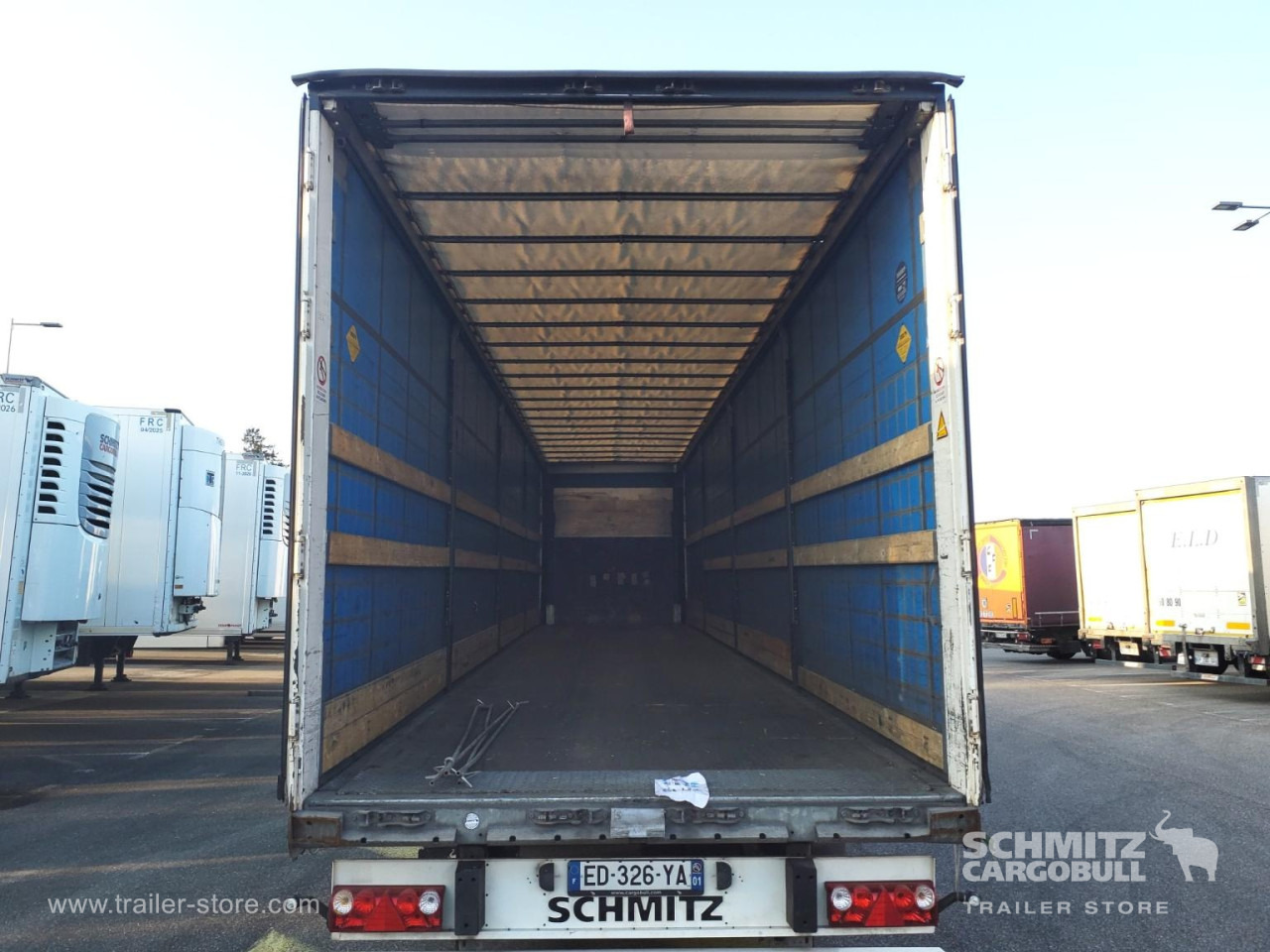 SCHMITZ Curtainsider Standard - Semirremolque lona: foto 3 SCHMITZ Curtainsider Standard - Semirremolque lona: foto 3