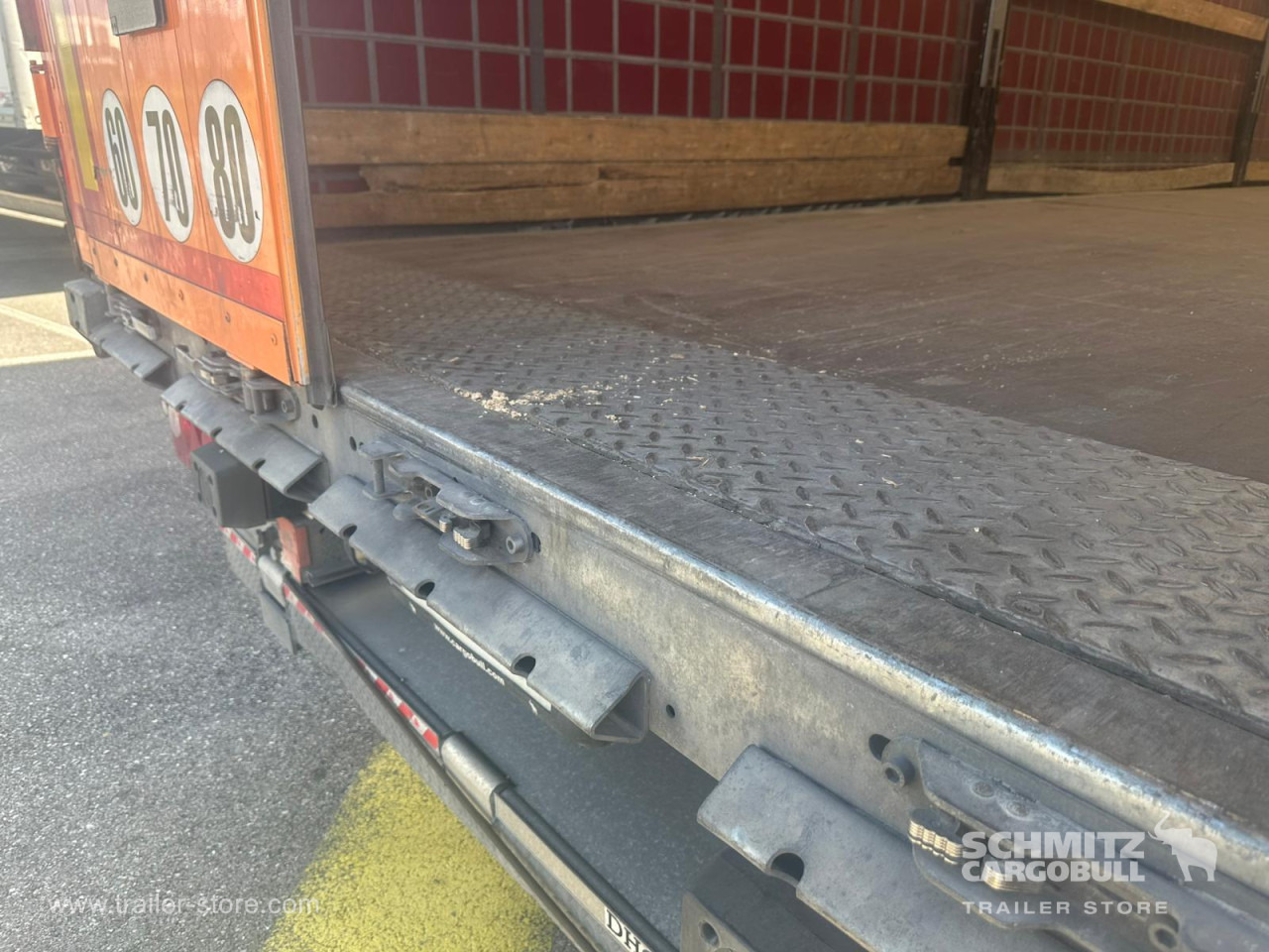 SCHMITZ Curtainsider Standard Taillift - Semirremolque lona: foto 4 SCHMITZ Curtainsider Standard Taillift - Semirremolque lona: foto 4