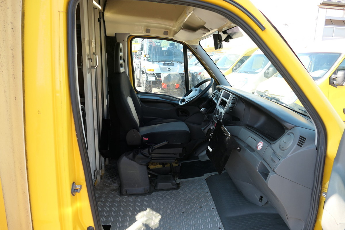 Furgoneta caja cerrada IVECO Daily 35 S11 C30C AUTOMATIK KAMERA MAXI Regale D: foto 6 Furgoneta caja cerrada IVECO Daily 35 S11 C30C AUTOMATIK KAMERA MAXI Regale D: foto 6