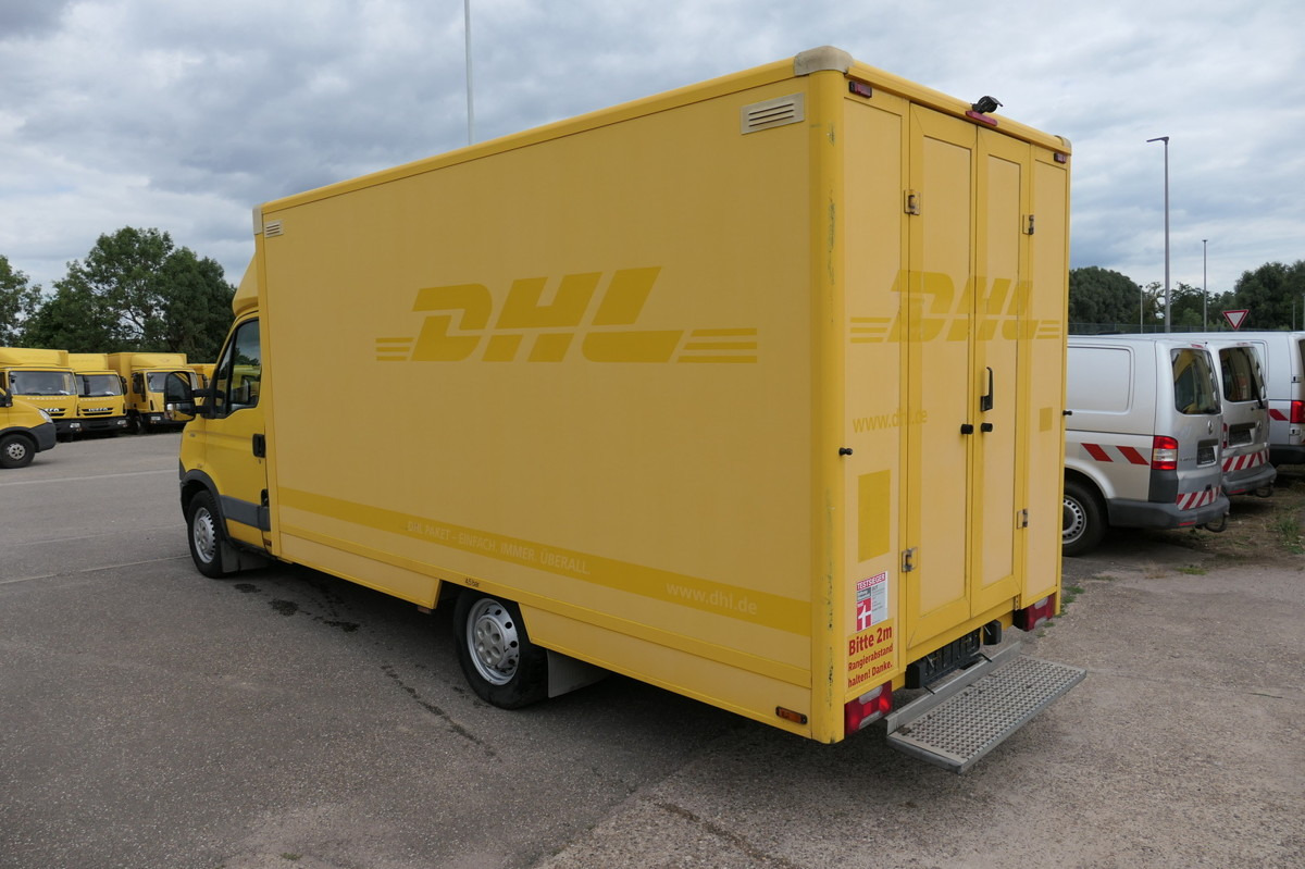 IVECO Daily 35 S11 C30C AUTOMATIK KAMERA Regale LUFT D - Furgoneta caja cerrada: foto 4 IVECO Daily 35 S11 C30C AUTOMATIK KAMERA Regale LUFT D - Furgoneta caja cerrada: foto 4