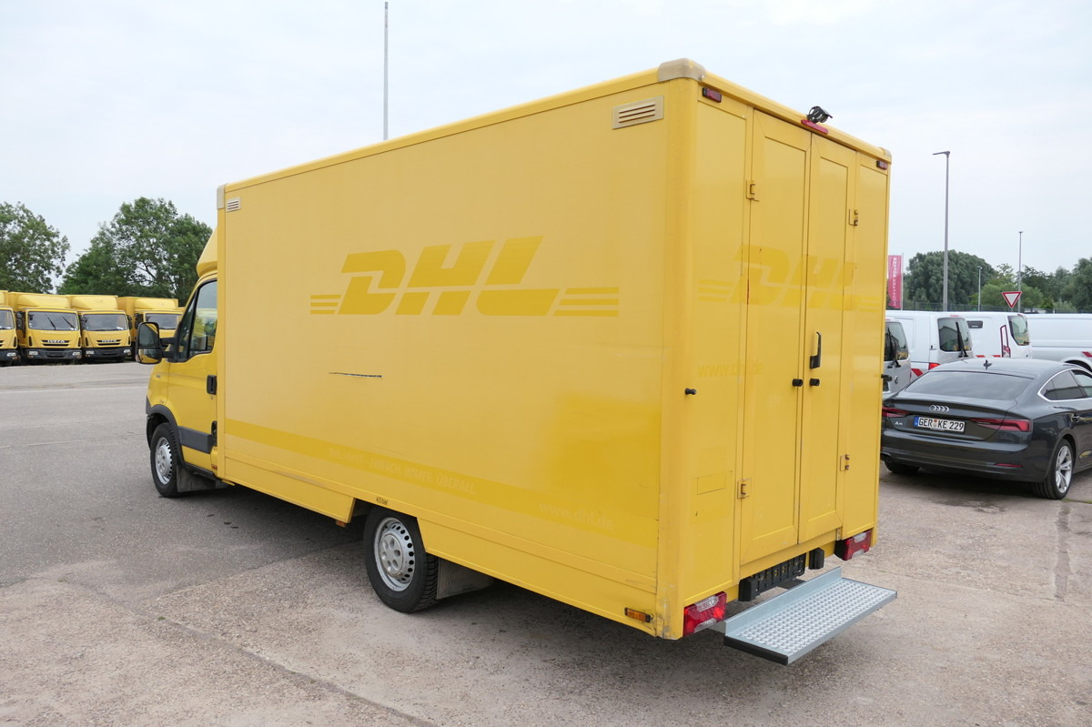 IVECO Daily 35 S11 C30C AUTOMATIK KAMERA Regale LUFT D - Furgoneta caja cerrada: foto 4 IVECO Daily 35 S11 C30C AUTOMATIK KAMERA Regale LUFT D - Furgoneta caja cerrada: foto 4