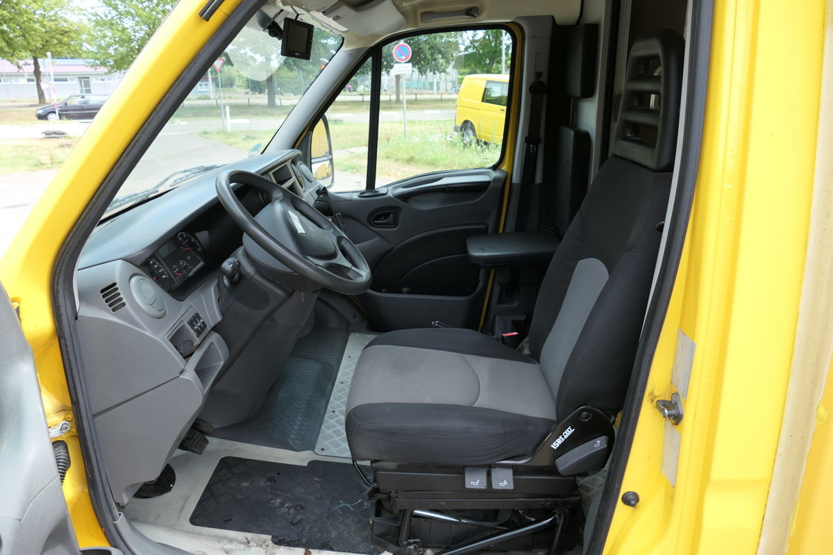 IVECO Daily 35 S11 C30C AUTOMATIK KAMERA Regale LUFT D - Furgoneta caja cerrada: foto 5 IVECO Daily 35 S11 C30C AUTOMATIK KAMERA Regale LUFT D - Furgoneta caja cerrada: foto 5