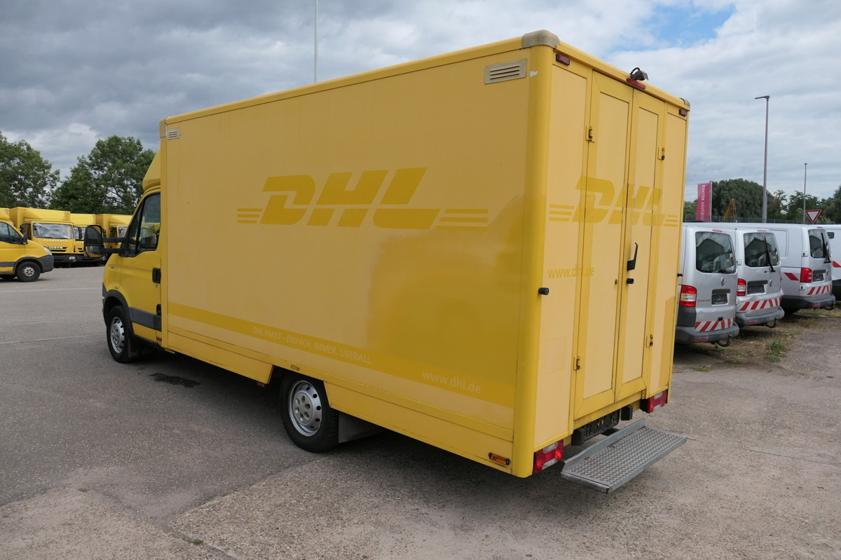 IVECO Daily 35 S11 C30C AUTOMATIK KAMERA Regale LUFT D - Furgoneta caja cerrada: foto 4 IVECO Daily 35 S11 C30C AUTOMATIK KAMERA Regale LUFT D - Furgoneta caja cerrada: foto 4