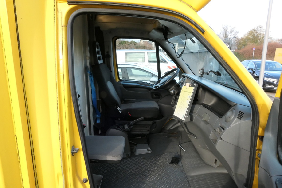IVECO Daily 35 S11 C30C AUTOMATIK KAMERA Regale LUFT D - Furgoneta caja cerrada: foto 5 IVECO Daily 35 S11 C30C AUTOMATIK KAMERA Regale LUFT D - Furgoneta caja cerrada: foto 5