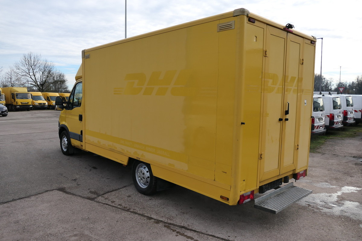 IVECO Daily 35 S11 C30C AUTOMATIK KAMERA Regale LUFT D - Furgoneta caja cerrada: foto 5 IVECO Daily 35 S11 C30C AUTOMATIK KAMERA Regale LUFT D - Furgoneta caja cerrada: foto 5