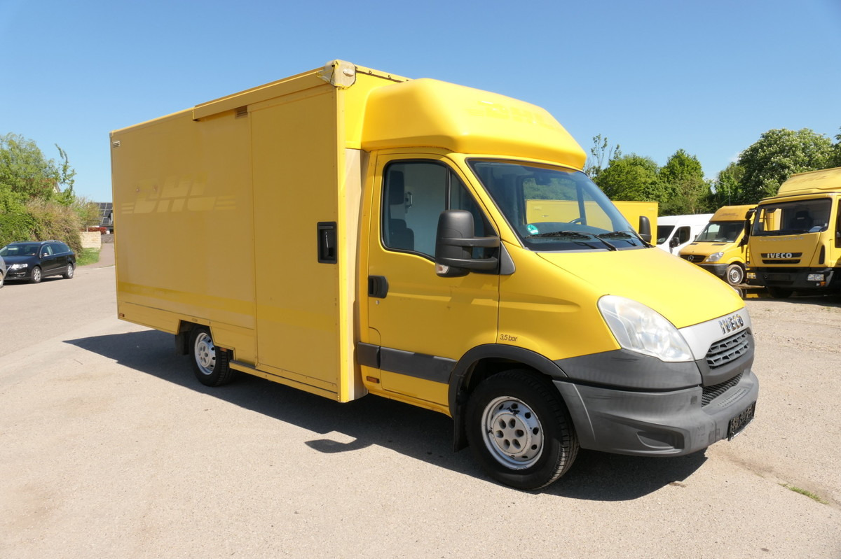IVECO Daily 35 S11 C30C AUTOMATIK KAMERA Regale LUFT D - Furgoneta caja cerrada: foto 2 IVECO Daily 35 S11 C30C AUTOMATIK KAMERA Regale LUFT D - Furgoneta caja cerrada: foto 2