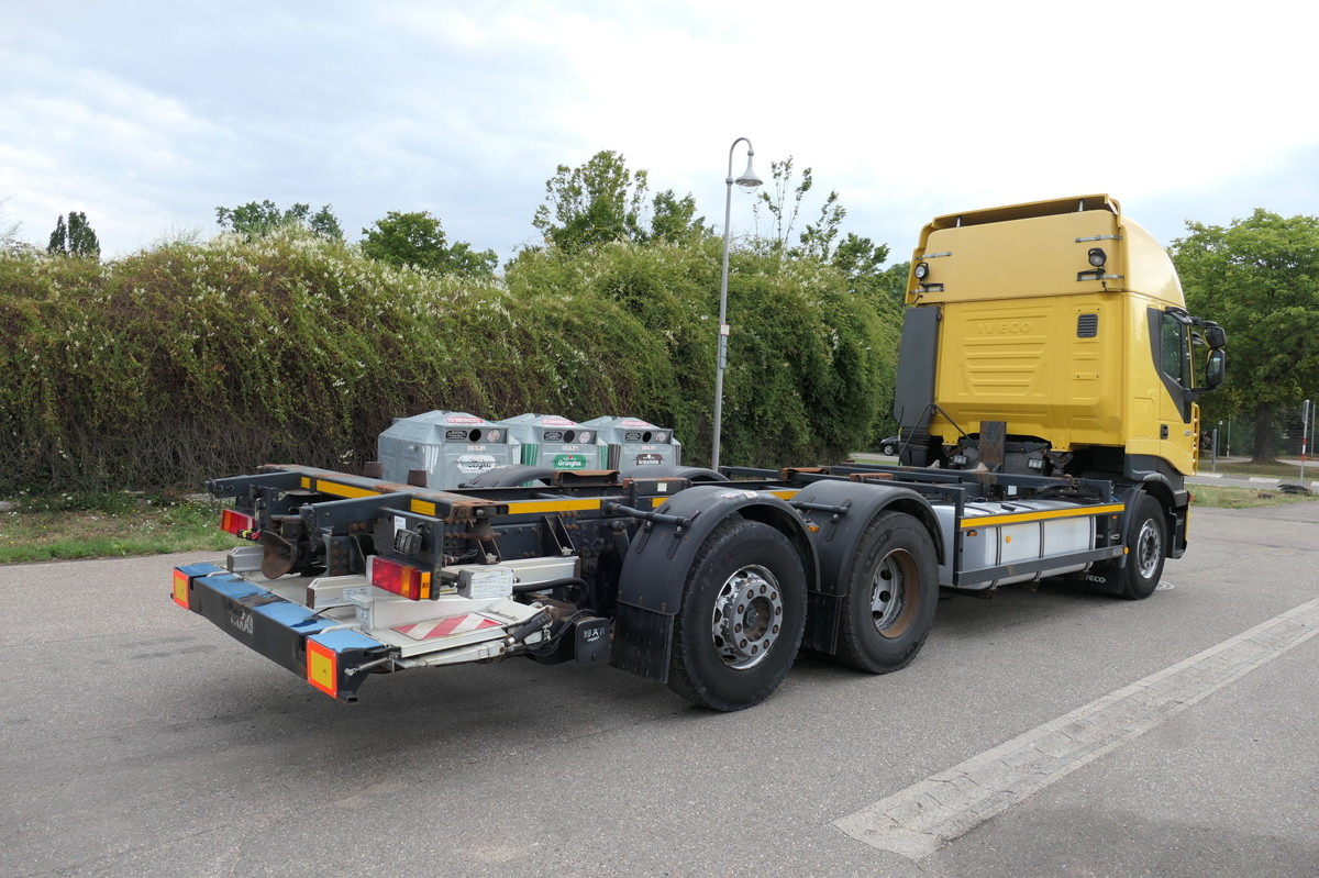 IVECO STRALIS AS 260 S42 Y/FS-CM ECO LBW AHK KLIMA INT - Camión portacontenedore/ Intercambiable: foto 4 IVECO STRALIS AS 260 S42 Y/FS-CM ECO LBW AHK KLIMA INT - Camión portacontenedore/ Intercambiable: foto 4