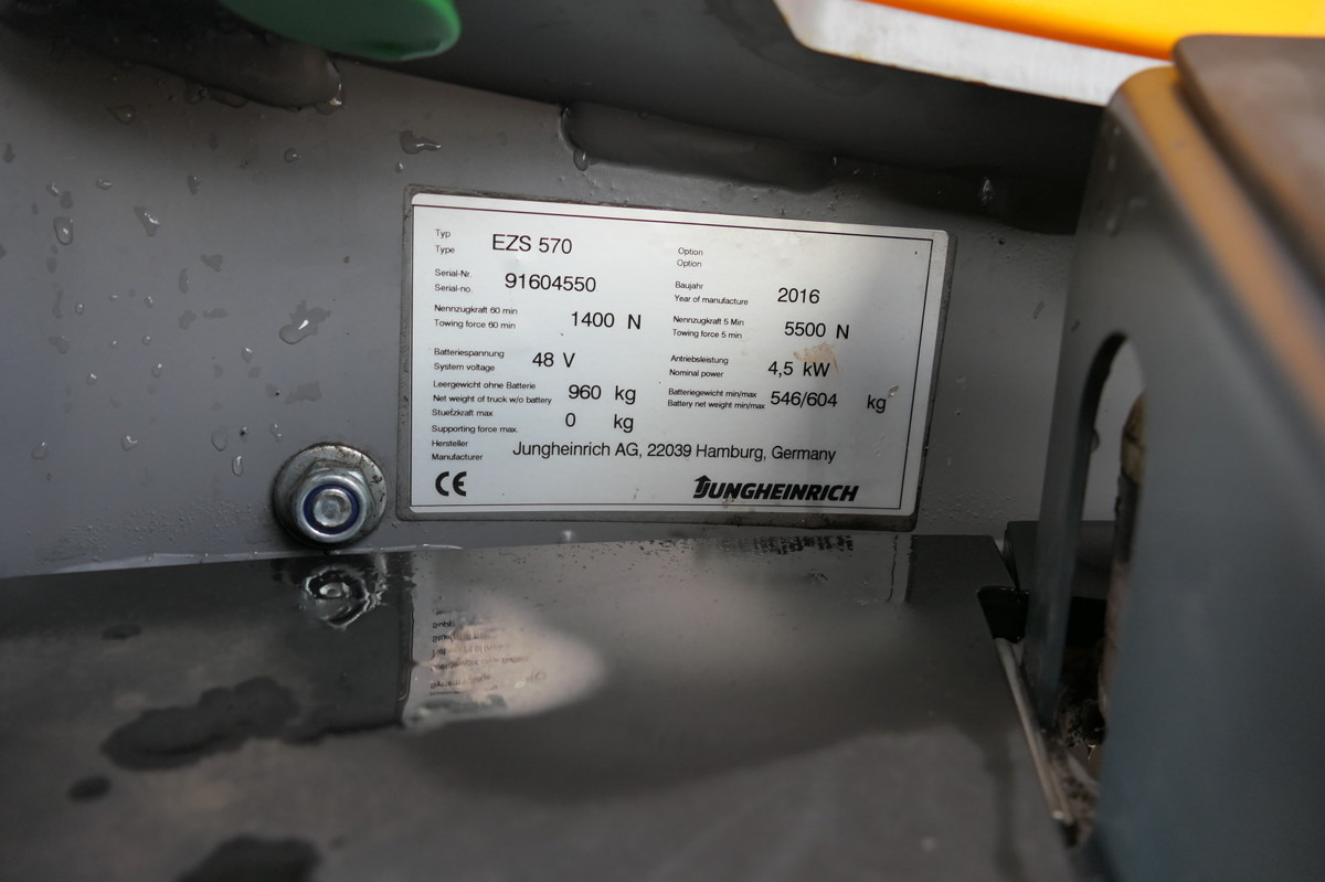 Remolcadora JUNGHEINRICH EZS 570 Schlepper Batterie 20/2017: foto 9 Remolcadora JUNGHEINRICH EZS 570 Schlepper Batterie 20/2017: foto 9