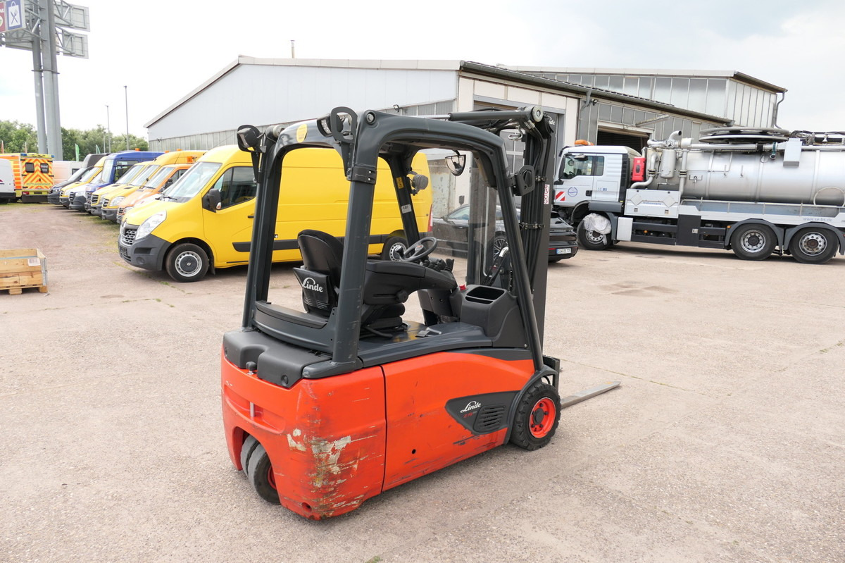 LINDE E16L Elektro TRIPLEX 3-Rad - Carretilla elevadora eléctrica: foto 5 LINDE E16L Elektro TRIPLEX 3-Rad - Carretilla elevadora eléctrica: foto 5