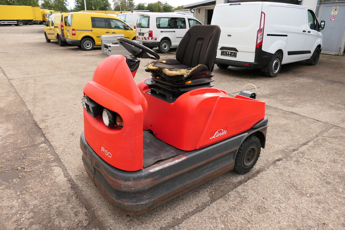 LINDE P 60 Z Schlepper Batterie 21/2020 - Remolcadora: foto 1 LINDE P 60 Z Schlepper Batterie 21/2020 - Remolcadora: foto 1