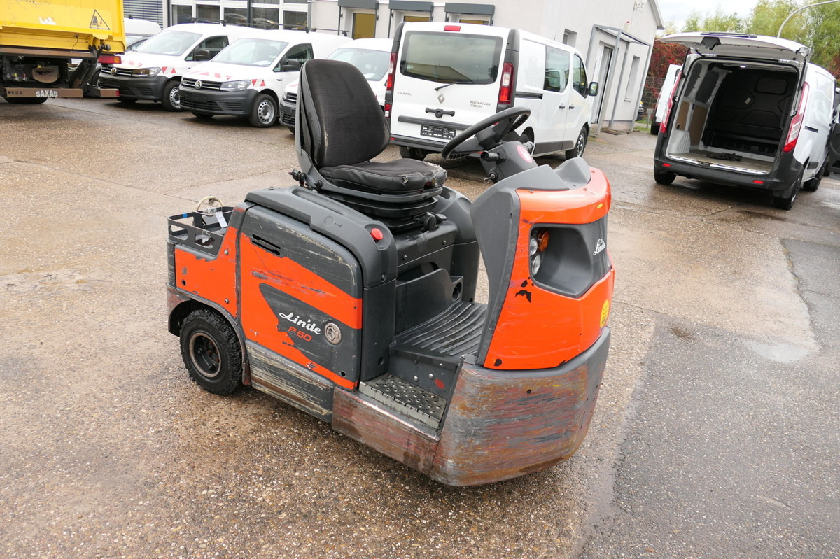LINDE P 60 Z Schlepper Batterie 25/2017 - Remolcadora: foto 2 LINDE P 60 Z Schlepper Batterie 25/2017 - Remolcadora: foto 2