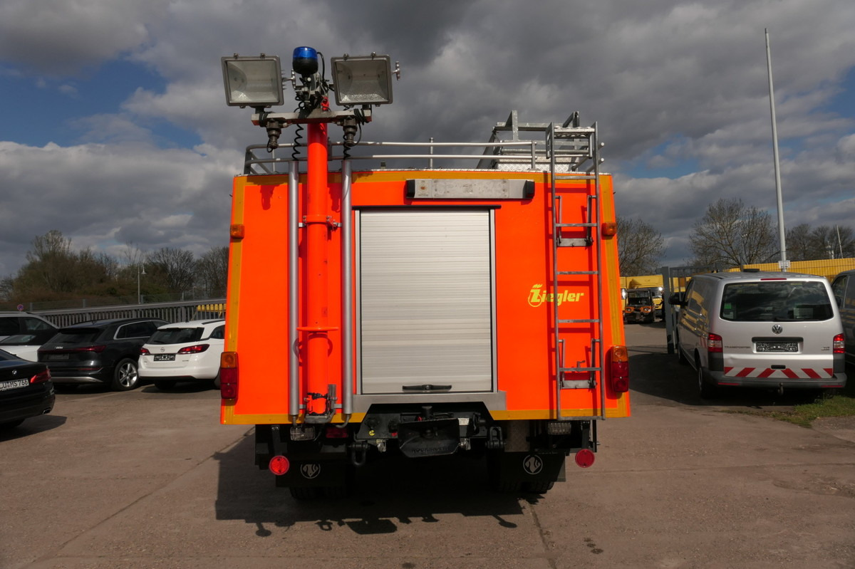 MERCEDES-BENZ 1019 AF Rüstwagen 4x4 TOP ZUSTAND - Camión de bomberos: foto 5 MERCEDES-BENZ 1019 AF Rüstwagen 4x4 TOP ZUSTAND - Camión de bomberos: foto 5