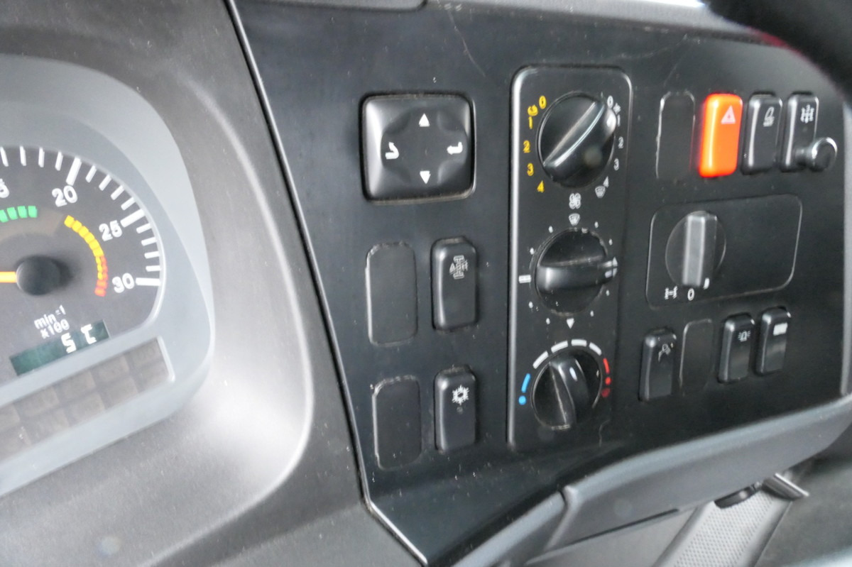 Barredora vial MERCEDES-BENZ 1829 Axor-R KLIMA FAUN Zweiwege-Schienenreiniger: foto 18