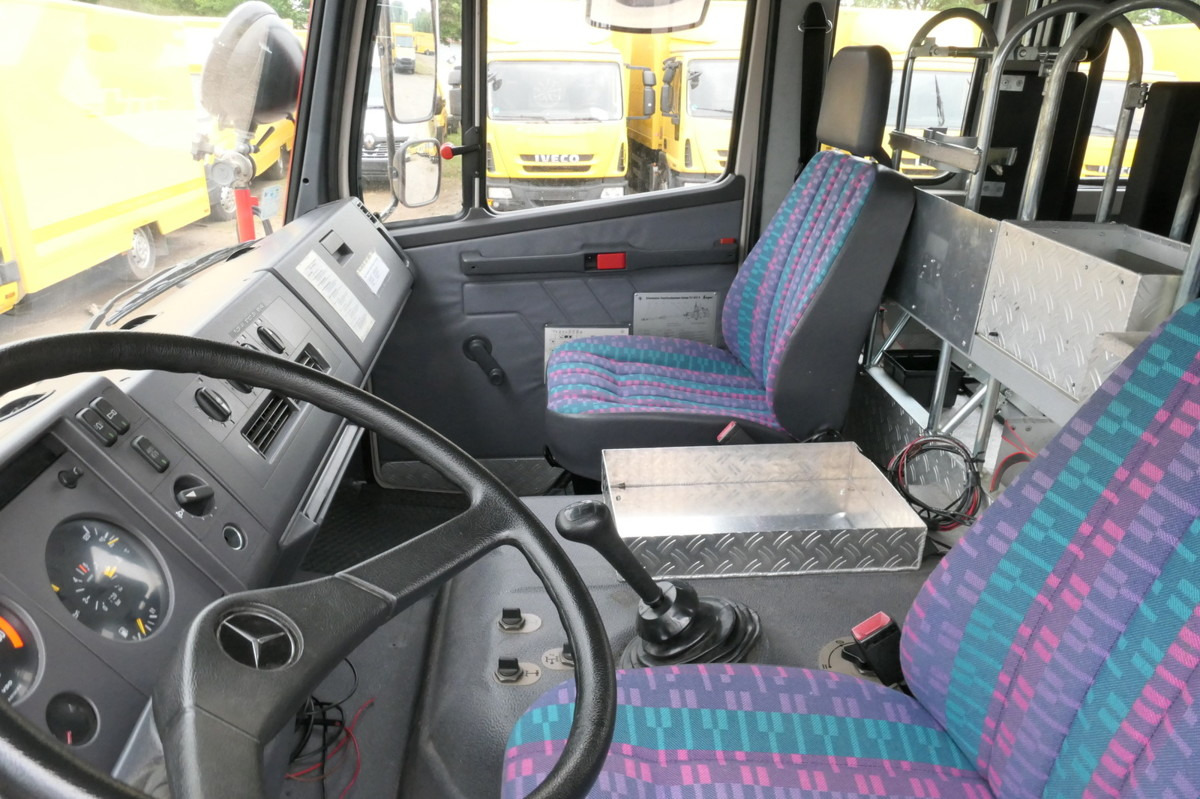 Camión de bomberos MERCEDES-BENZ 917 AF LF8/6 Feuerwehrfahrzeug: foto 13 Camión de bomberos MERCEDES-BENZ 917 AF LF8/6 Feuerwehrfahrzeug: foto 13