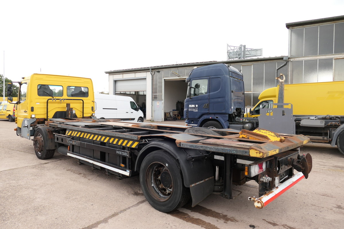 MERCEDES-BENZ KAMAG WBH 25 Wiesel Terberg Umsetzfahrz. Sattelk - Camión portacontenedore/ Intercambiable: foto 4 MERCEDES-BENZ KAMAG WBH 25 Wiesel Terberg Umsetzfahrz. Sattelk - Camión portacontenedore/ Intercambiable: foto 4