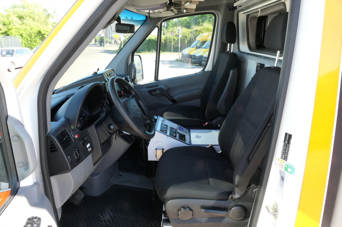Ambulancia MERCEDES-BENZ Sprinter 519 CDI Klima Krankenwagen: foto 15