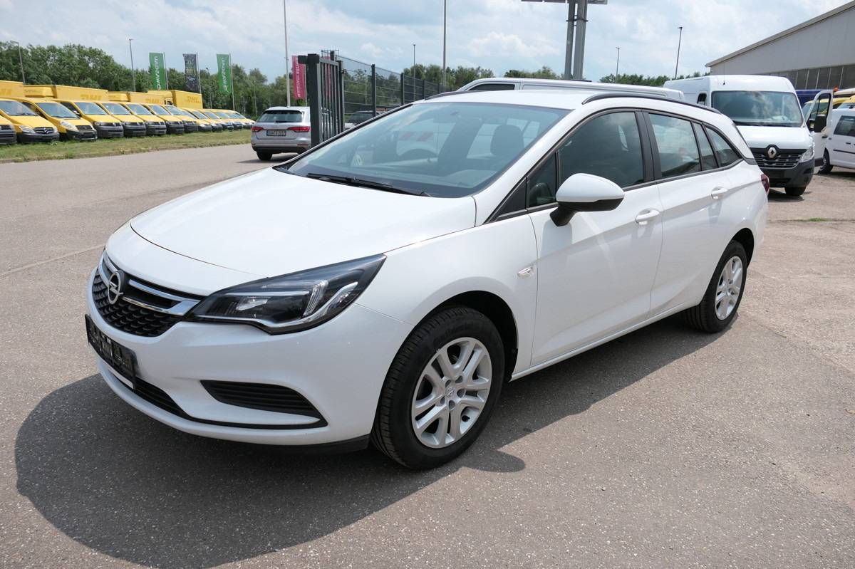 OPEL Astra K 1.4 Turbo CNG Edition Klima COC - Coche: foto 1 OPEL Astra K 1.4 Turbo CNG Edition Klima COC - Coche: foto 1