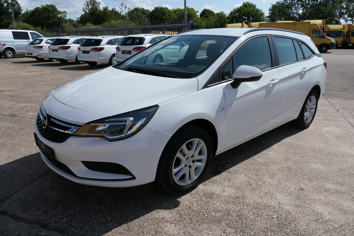 OPEL Astra K 1.4 Turbo CNG Edition Klima COC - Coche: foto 1 OPEL Astra K 1.4 Turbo CNG Edition Klima COC - Coche: foto 1