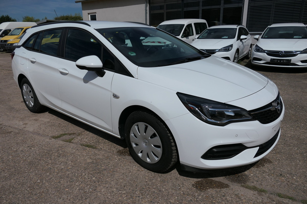 OPEL Astra Sports Tourer 1.5 CDTI KLIMA - Coche: foto 1 OPEL Astra Sports Tourer 1.5 CDTI KLIMA - Coche: foto 1