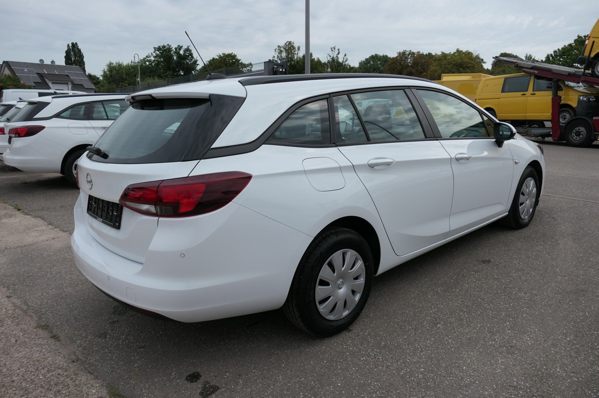 OPEL Astra Sports Tourer 1.5 CDTI KLIMA - Coche: foto 3 OPEL Astra Sports Tourer 1.5 CDTI KLIMA - Coche: foto 3