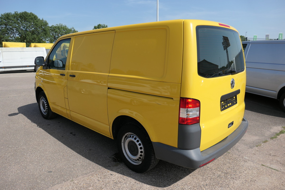 VW T5 Transporter 2.0 TDI PARKTRONIK EURO5 2xSCHIEB - Furgoneta pequeña: foto 4 VW T5 Transporter 2.0 TDI PARKTRONIK EURO5 2xSCHIEB - Furgoneta pequeña: foto 4