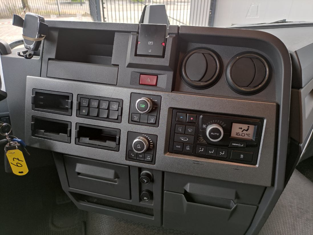 Renault T430 4x2 Sleeper Cab - Cabeza tractora: foto 4 Renault T430 4x2 Sleeper Cab - Cabeza tractora: foto 4