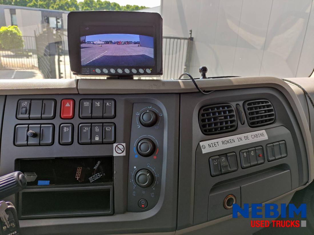 DAF LF 230 4x2 19.000Kg - 2200Kg Taillift - Camión caja cerrada: foto 5 DAF LF 230 4x2 19.000Kg - 2200Kg Taillift - Camión caja cerrada: foto 5