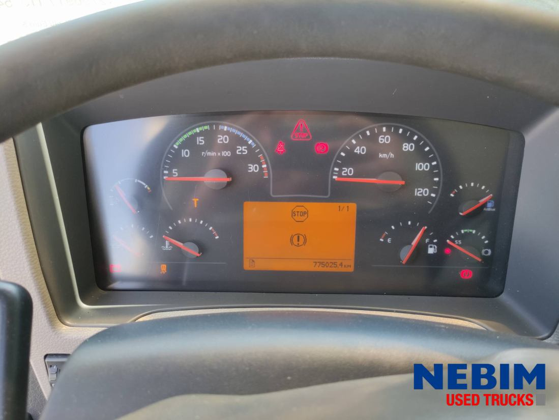 Volvo FL 280 4x2 Engine problem - Camión frigorífico: foto 5 Volvo FL 280 4x2 Engine problem - Camión frigorífico: foto 5