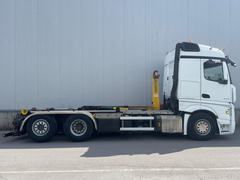 Mercedes-Benz Actros 2548 - Camión multibasculante: foto 2 Mercedes-Benz Actros 2548 - Camión multibasculante: foto 2