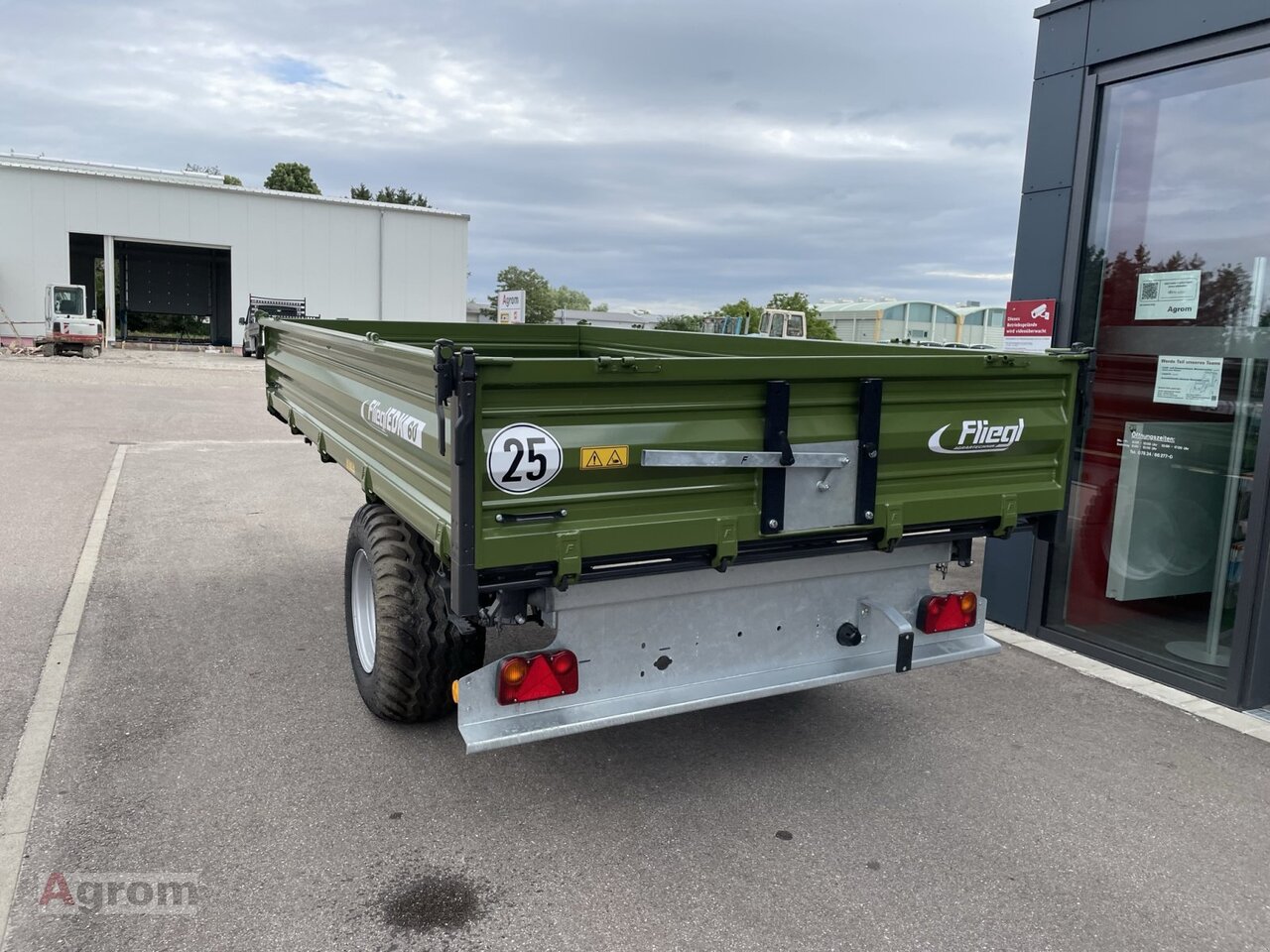 Fliegl EDK 60 FOX - Remolque volquete agrícola: foto 4 Fliegl EDK 60 FOX - Remolque volquete agrícola: foto 4