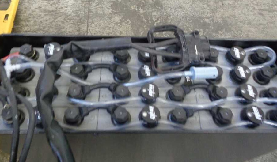 OM TL 18 AC (BATTERIA 2019) - Transpaleta: foto 3 OM TL 18 AC (BATTERIA 2019) - Transpaleta: foto 3