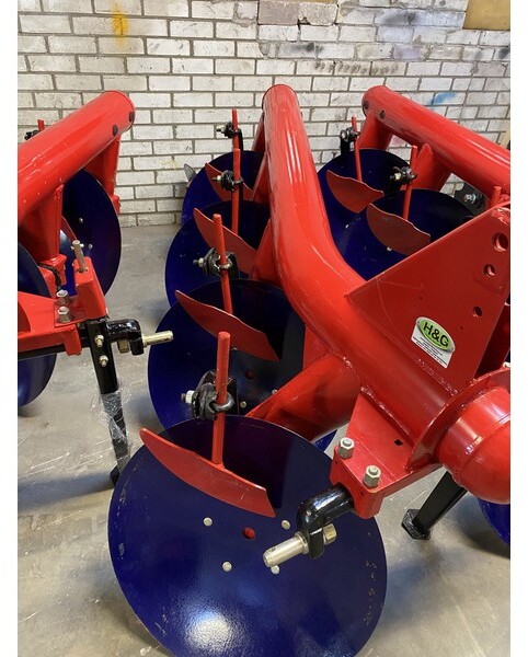 Disc Plough 4 Disc - Arado: foto 1 Disc Plough 4 Disc - Arado: foto 1